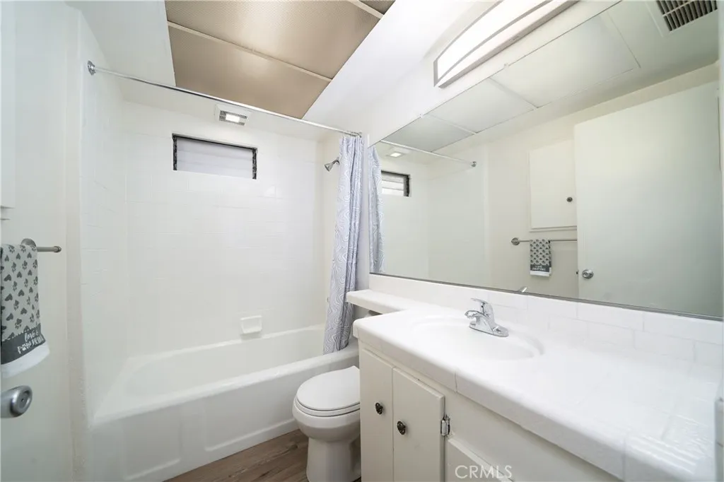 6023 Whitewood Avenue, Lakewood, California 90712 home-pic-15